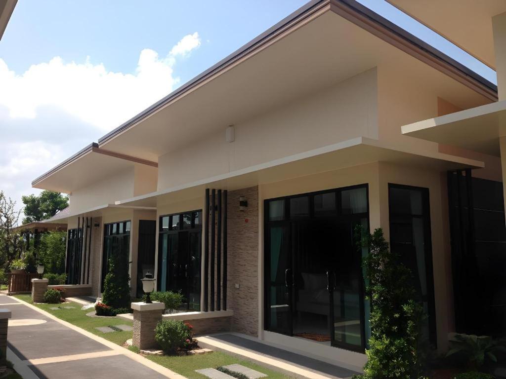 Med Room Korat Nakhonratchasima Exterior photo