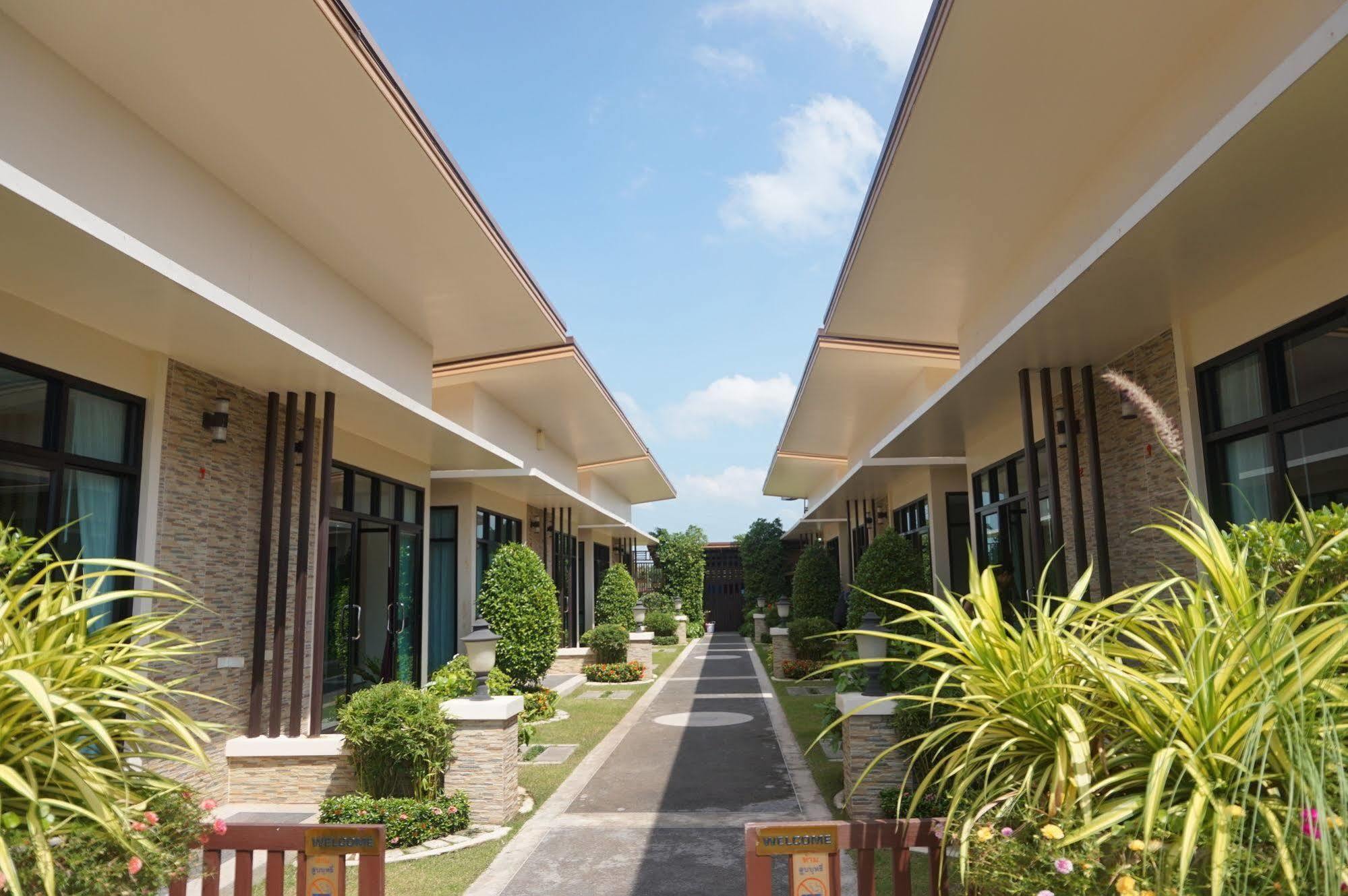 Med Room Korat Nakhonratchasima Exterior photo