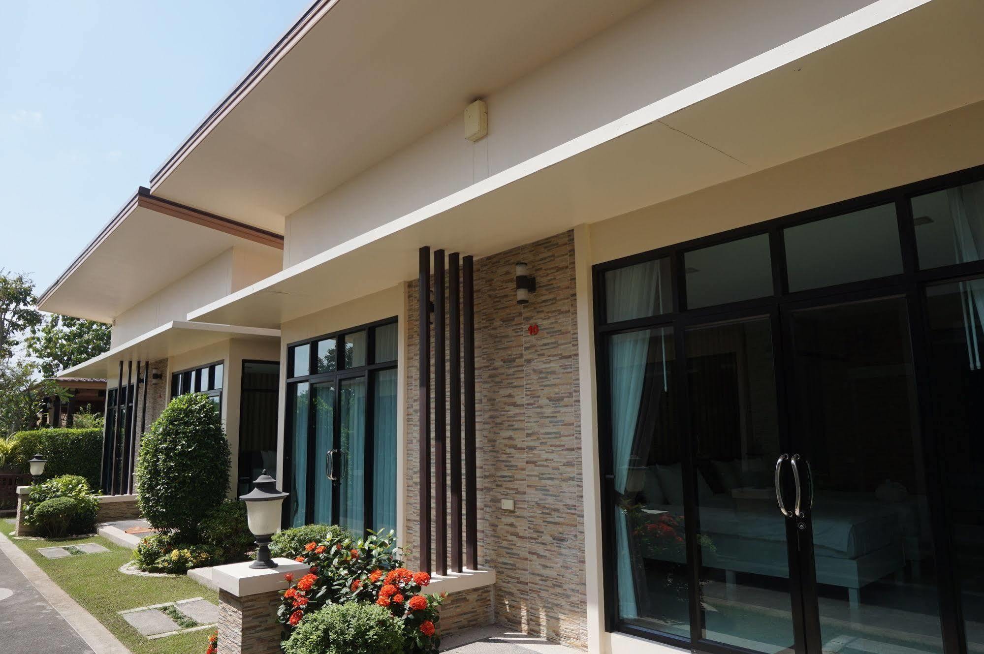 Med Room Korat Nakhonratchasima Exterior photo